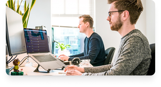 Finanzexperten bei der Arbeit